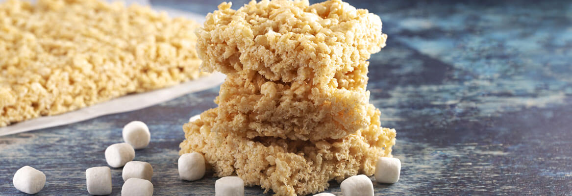 bits of rice cereal and marshmallow making a nice treat